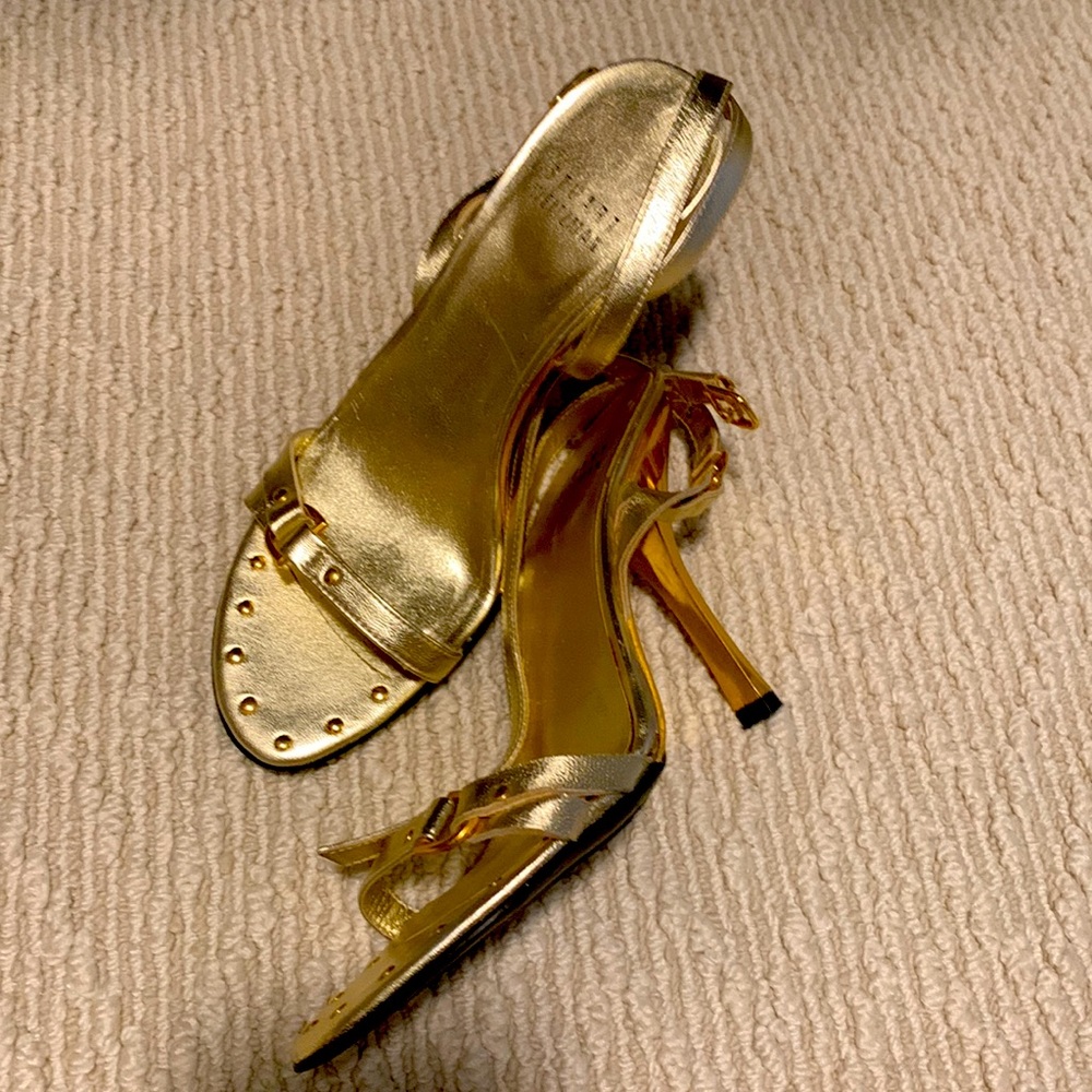 Size 5 Stuart Weitzman light gold heels